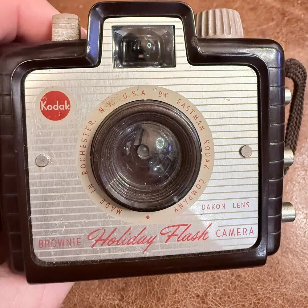 Vtg Kodak Brownie Holiday Flash Camera MCM Bakelite Camera 50s Photography Decor